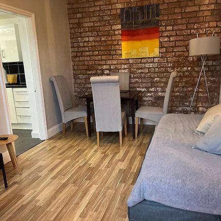 Cosy And Peaceful Maisonette With Terrace, Kidderminster Bagian luar foto