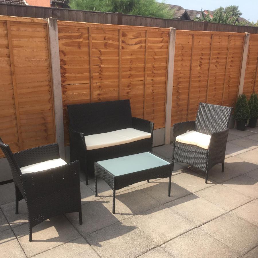 Cosy And Peaceful Maisonette With Terrace, Kidderminster Bagian luar foto