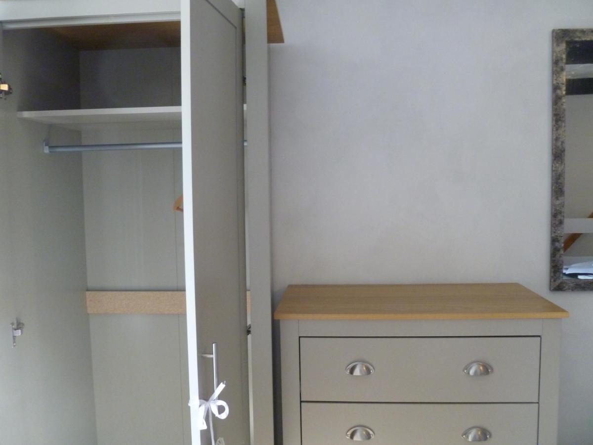 Cosy And Peaceful Maisonette With Terrace, Kidderminster Bagian luar foto