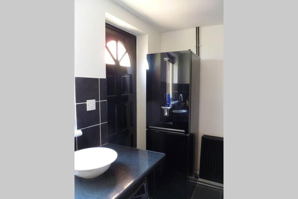 Cosy And Peaceful Maisonette With Terrace, Kidderminster Bagian luar foto