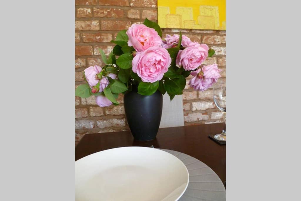 Cosy And Peaceful Maisonette With Terrace, Kidderminster Bagian luar foto