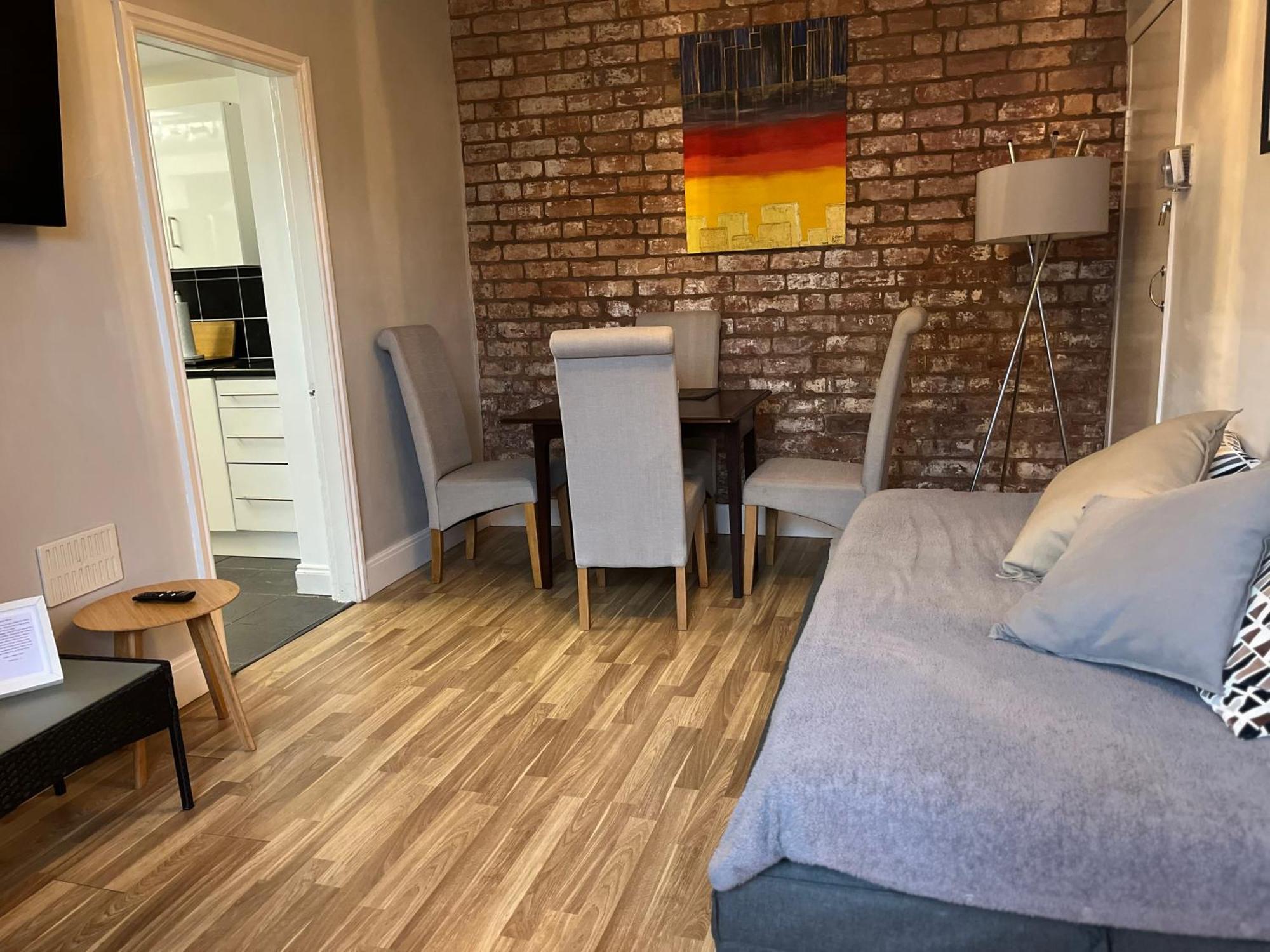 Cosy And Peaceful Maisonette With Terrace, Kidderminster Bagian luar foto